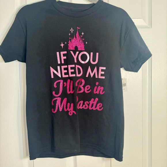 NWT. Disney kids Black T-shirt with pink sparkle "I'll be in my castle" Large - Picture 1 of 8